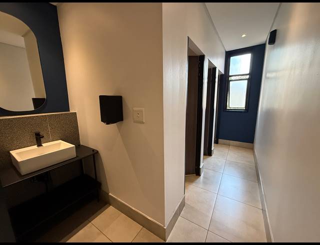 552M² OFFICE TO LET IN ROSEBANK